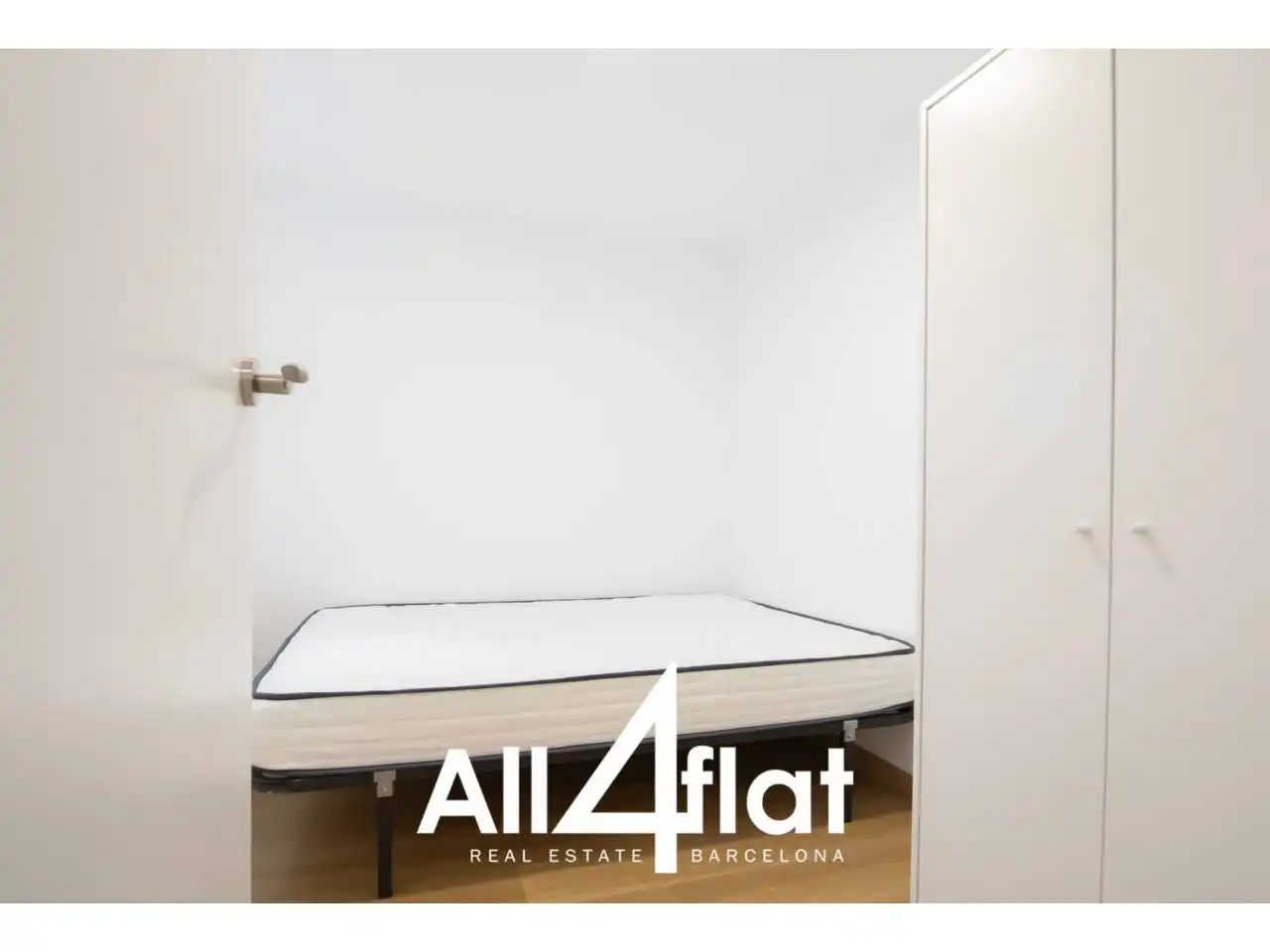 Wohnung zur Miete in Calle Rafael Campalans, La Torrassa