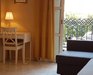 Bedroom of Flat to rent in  Sevilla Capital  with Furnished