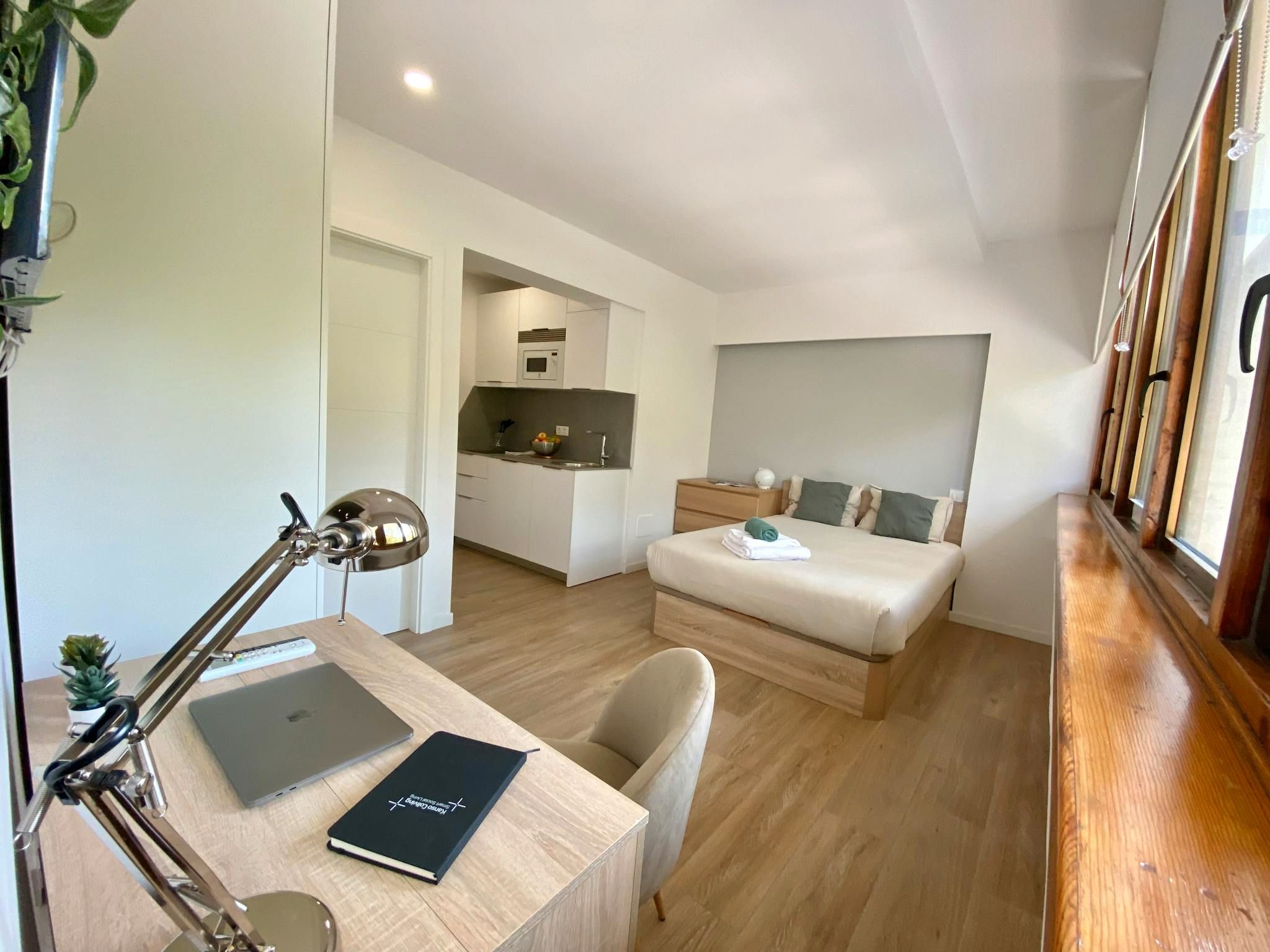 Bedroom of Flat to rent in  Madrid Capital  with Air Conditioner, Heating and Private garden