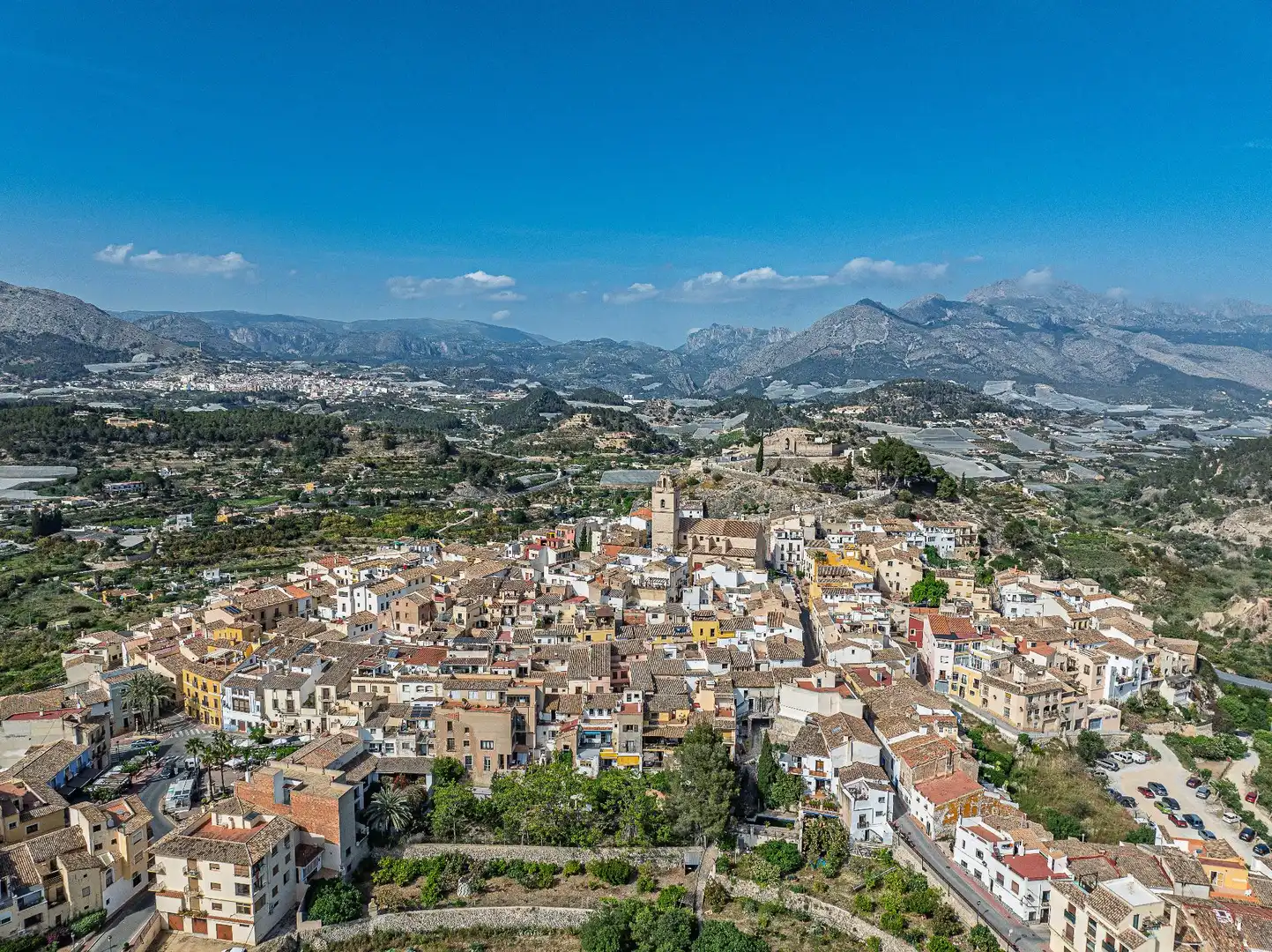 Vista exterior de Casa o xalet en venda en Polop amb Aire condicionat i Terrassa