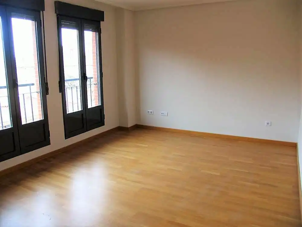 Flat with lift for sale in Calle Troncoso 2, imagen 2