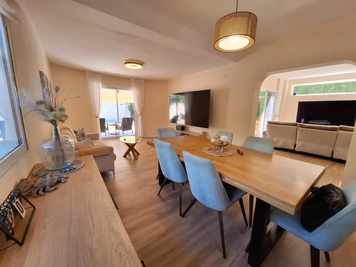 Detached house with terrace for sale in Corinto - Almarda