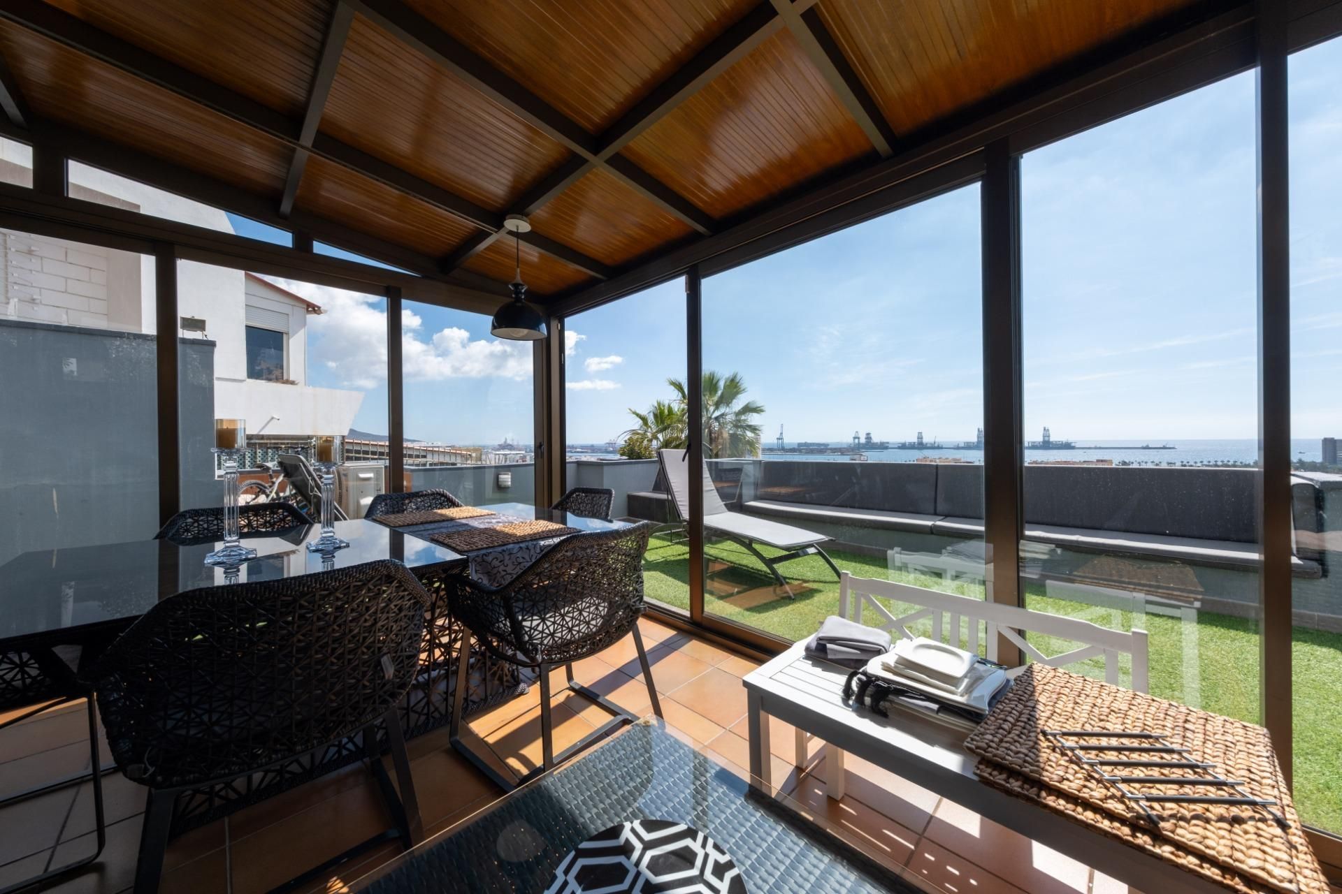 Terrassa de Casa o xalet en venda en Las Palmas de Gran Canaria amb Terrassa