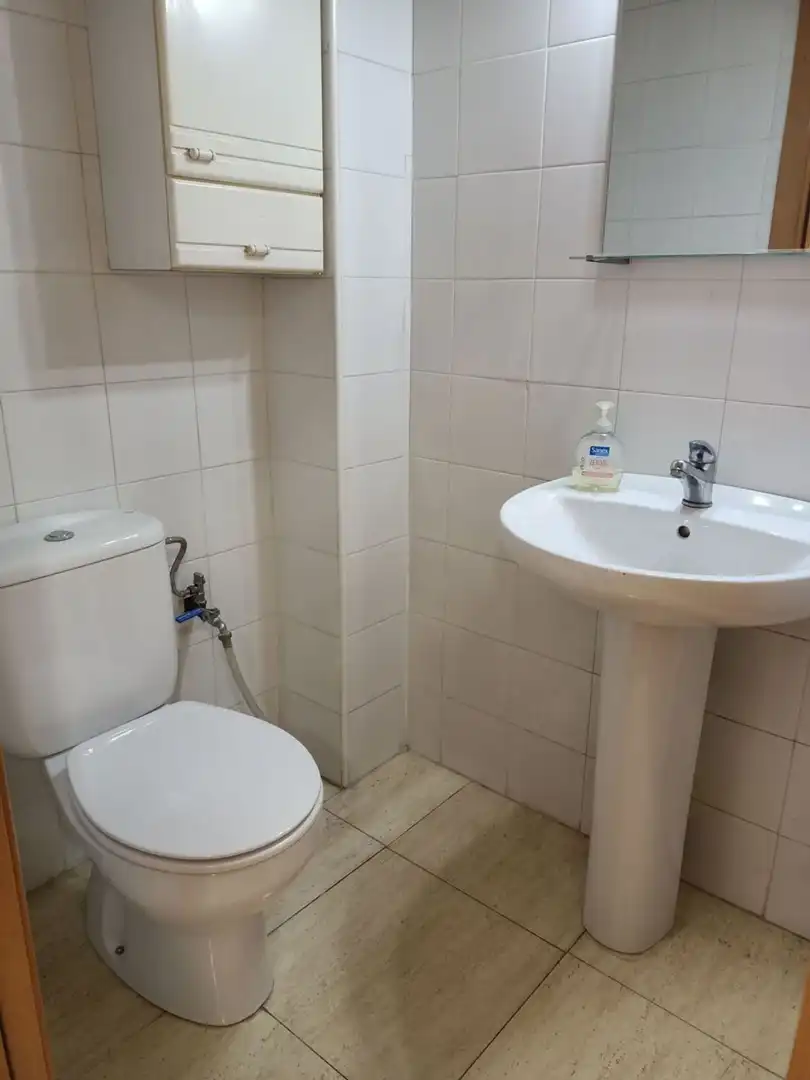 Bany de Local en venda en Mollet del Vallès amb Aire condicionat