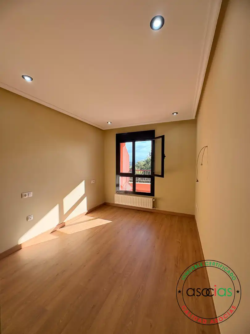 Pis amb jardí en venda a Soto de Llanera - CL MAGNOLIOS LOS, imagen 5