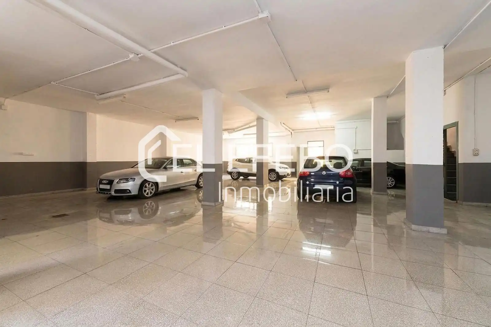 Aparcament de Casa o xalet en venda en Antequera amb Calefacció, Terrassa i Traster