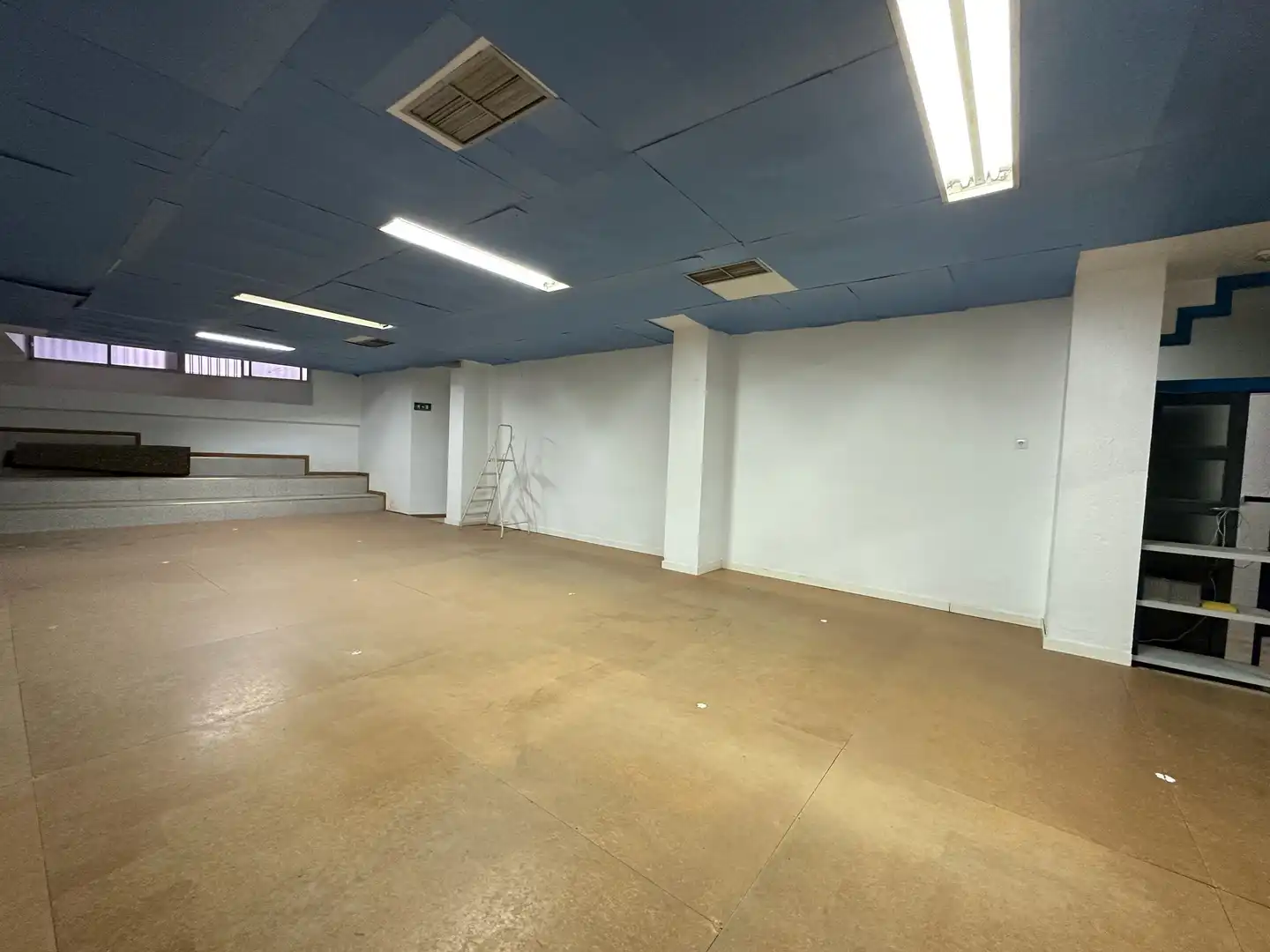 Local comercial en venda a Úbeda, imagen 2