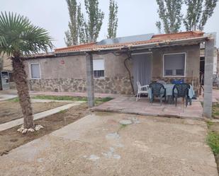 Exterior view of House or chalet for sale in Alfajarín