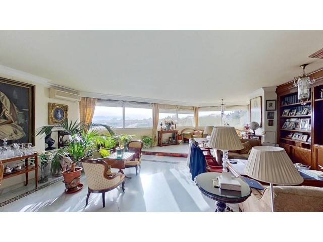 Piso en Venta en La Malagueta - Monte Sancha