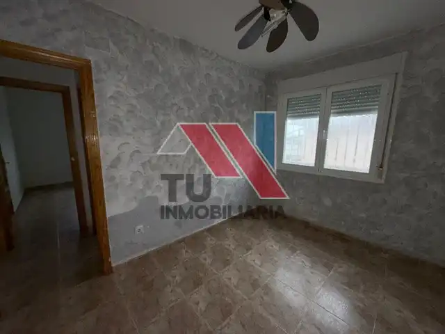 Bedroom of Houses for sale in Huecas  with Storage room, Swimming Pool and Alarm
