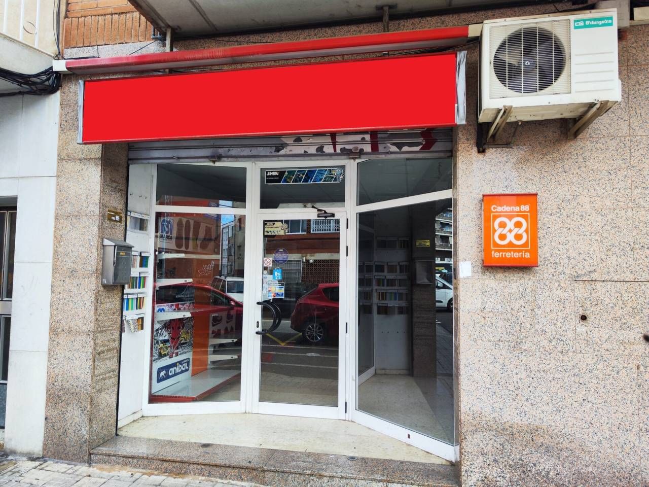 Local de alquiler en Terrassa con Aire acondicionado