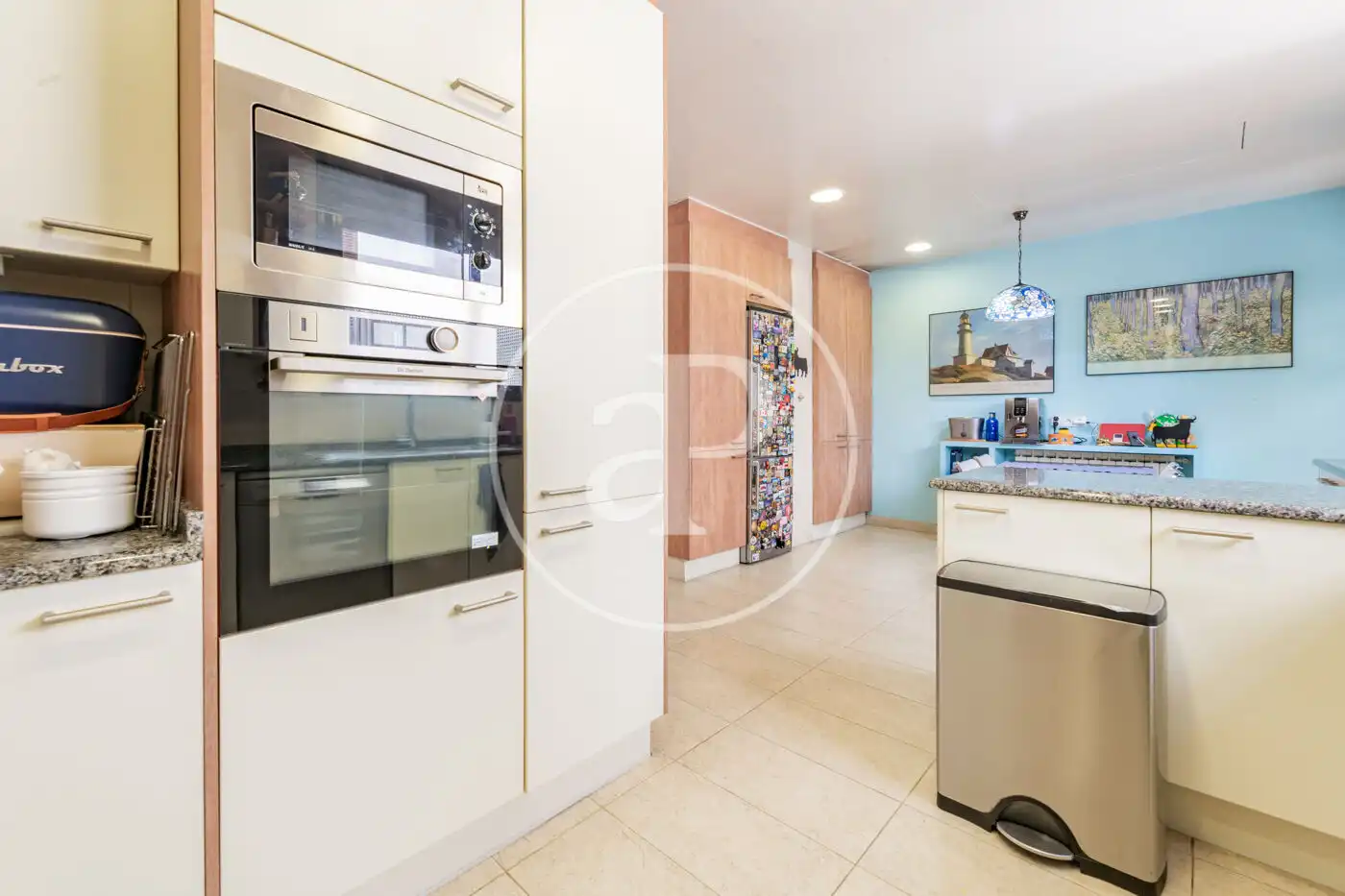 Cocina de Casa adosada en venta en Madrid con Aire acondicionado, Calefacción y Jardín privado