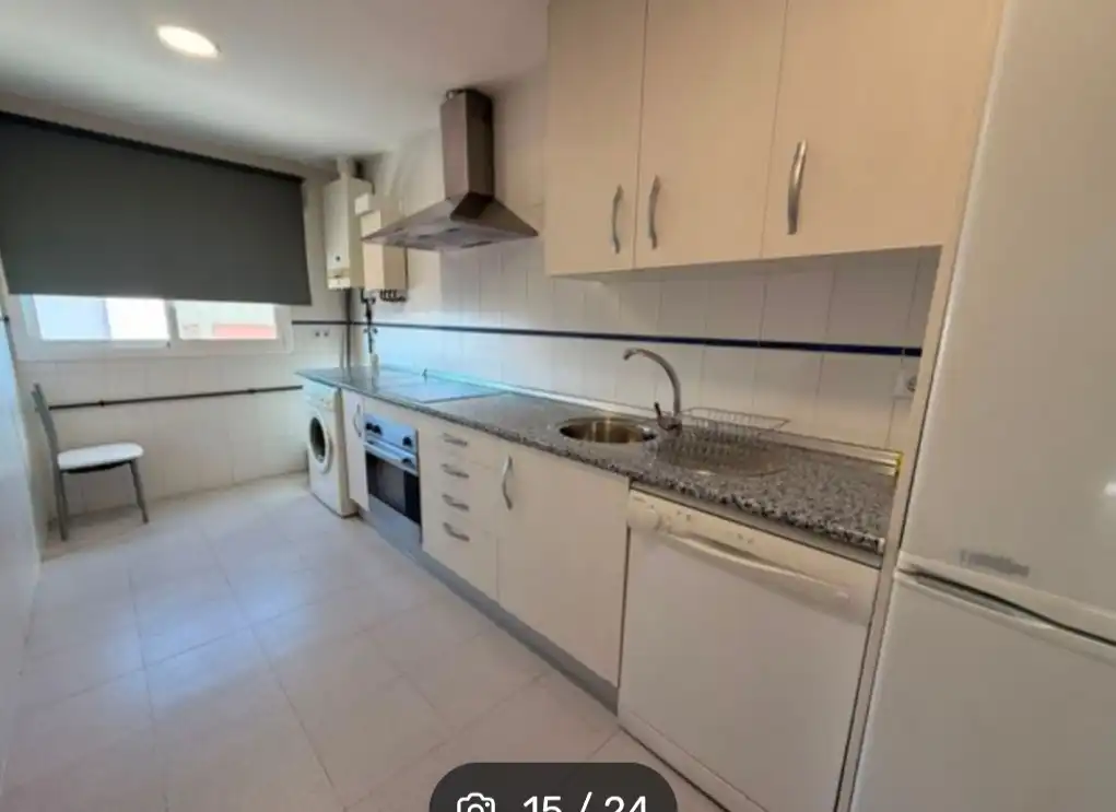 Cocina de Piso en venta en Sevilla con Aire acondicionado, Jardín privado y Terraza
