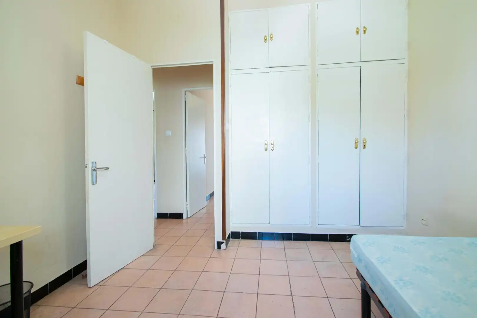 Habitación de Piso en venta en Sevilla con Terraza y Amueblado