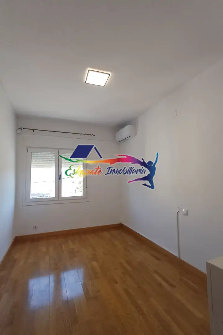Flat for rent in Villacañas  with Air Conditioner, Terrace and Furnished