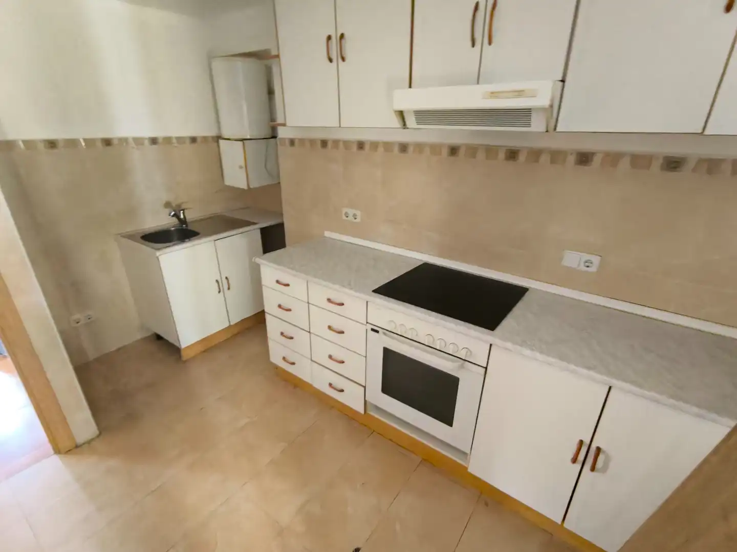 Piso en venta en Calle Virgen de la Fuencisla, 6, Chorrillo