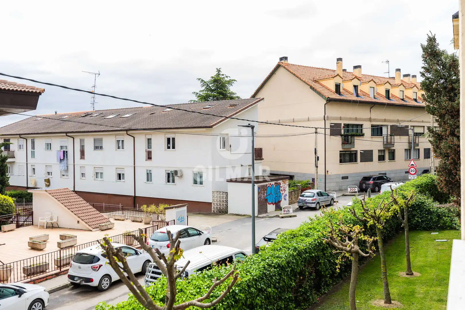 Vista exterior de Piso en venta en Guadarrama con Calefacción, Jardín privado y Piscina