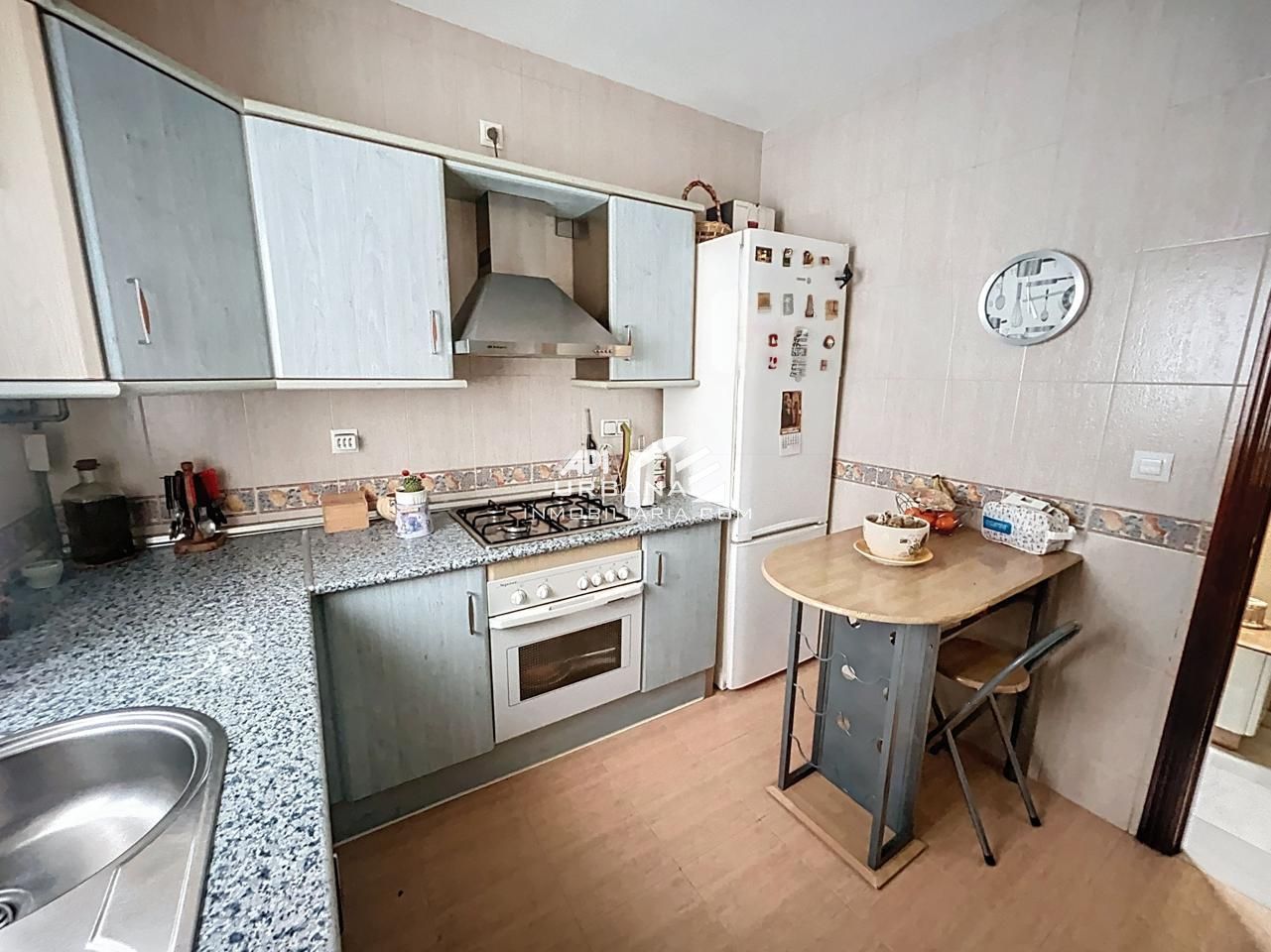 Küche von Wohnung zum Verkauf in Lucena mit Abstellraum