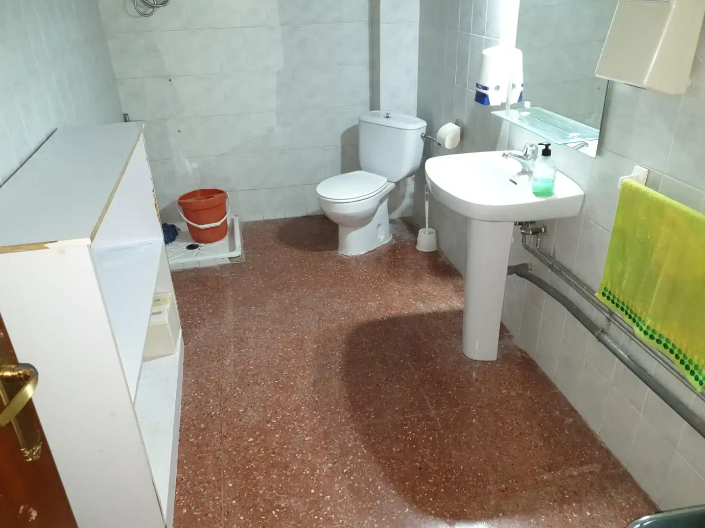 Bathroom of Commercial properties for sale in Elda