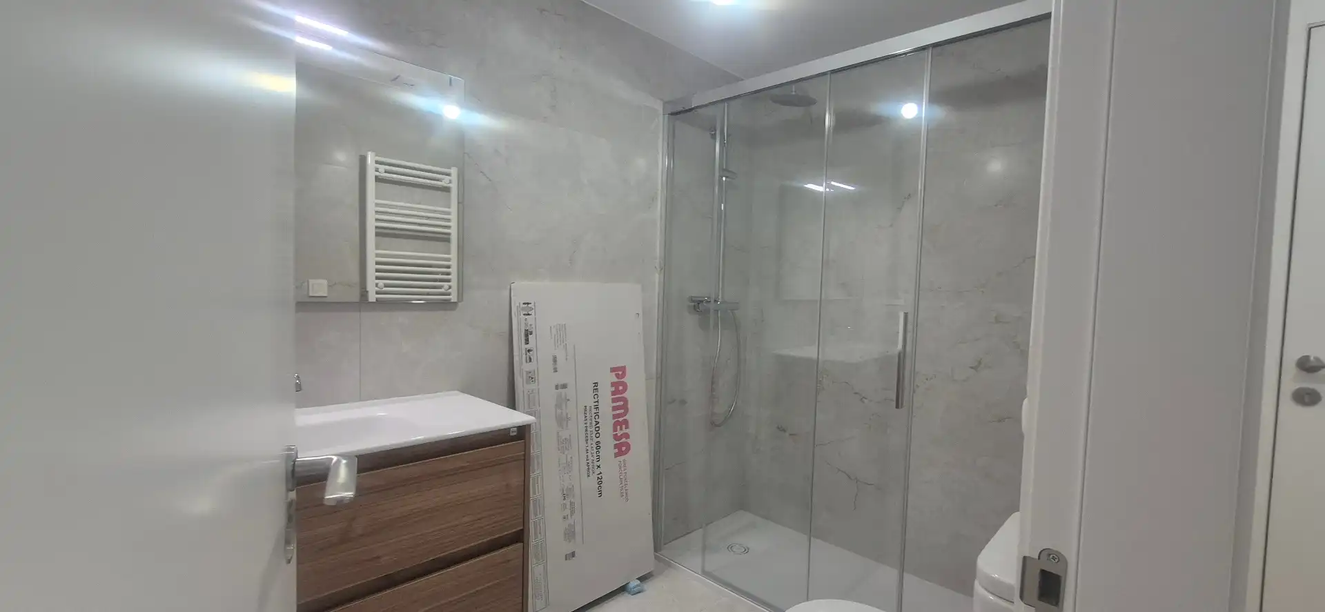 Bany de Apartament en venda en Moaña amb Calefacció, Jardí privat i Parquet