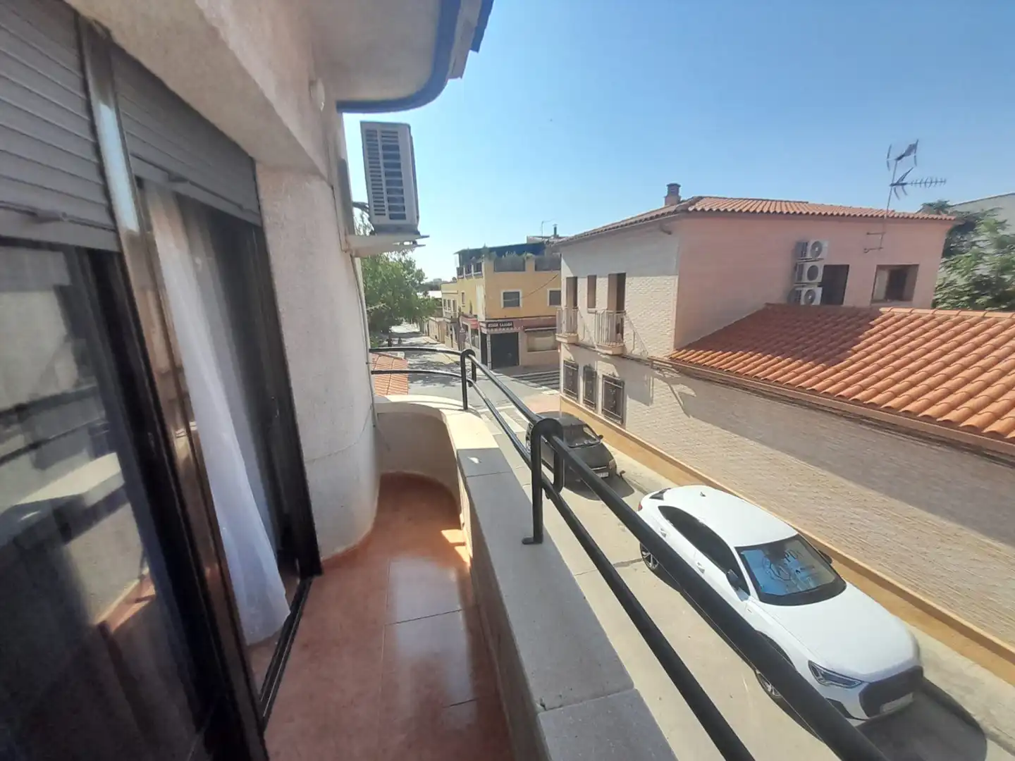 Vista exterior de Edificio en venta en Puertollano