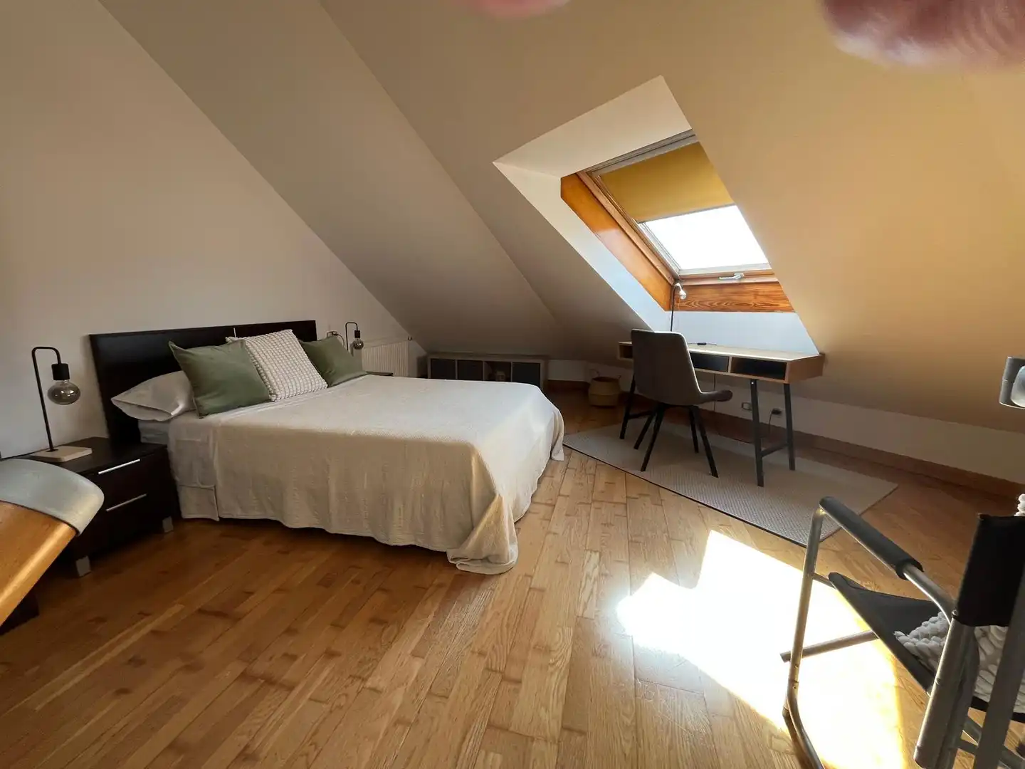 Schlafzimmer von Wohnungen zur Miete in Gijón  mit Heizung, Parkett und Abstellraum
