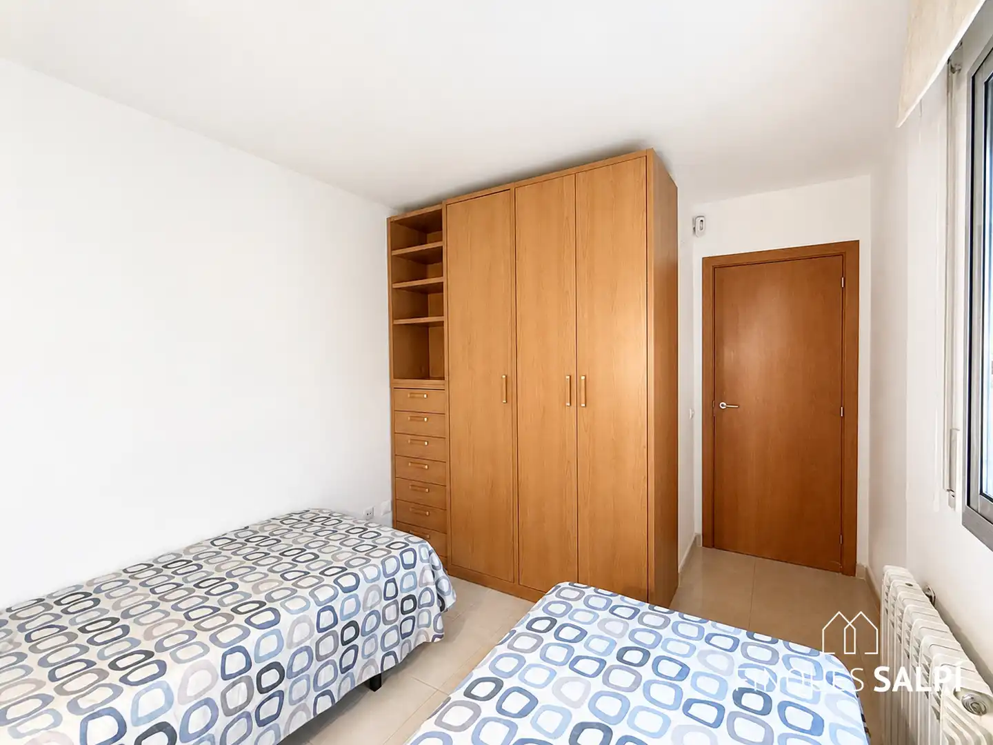 Dormitori de Pis en venda en Girona amb Calefacció, Terrassa i Traster