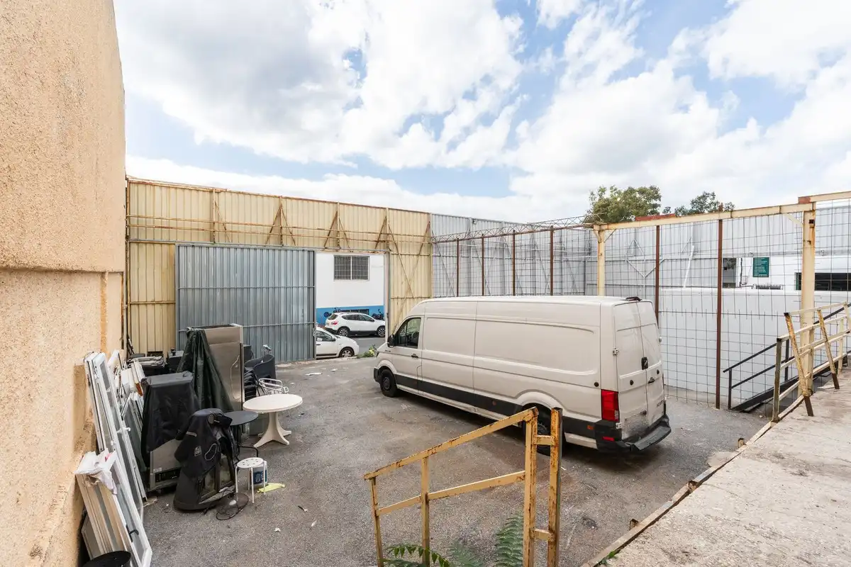 Parking of Commercial properties for sale in Milla de Oro