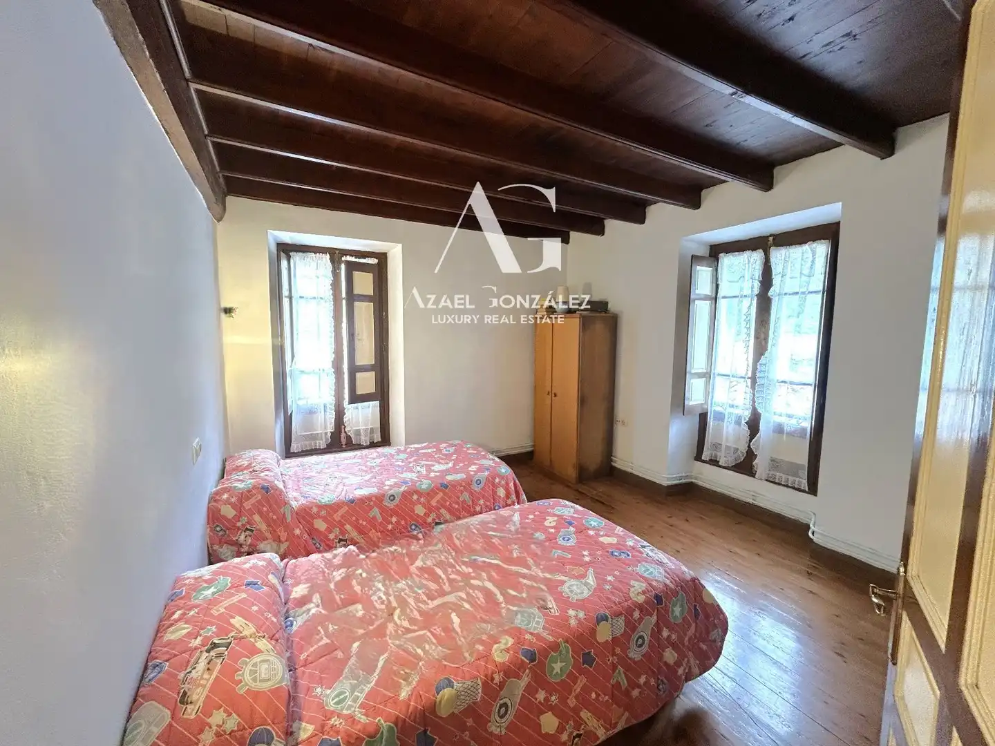 Bedroom of Houses for sale in Peñamellera Baja  with Private garden, Terrace and Storage room