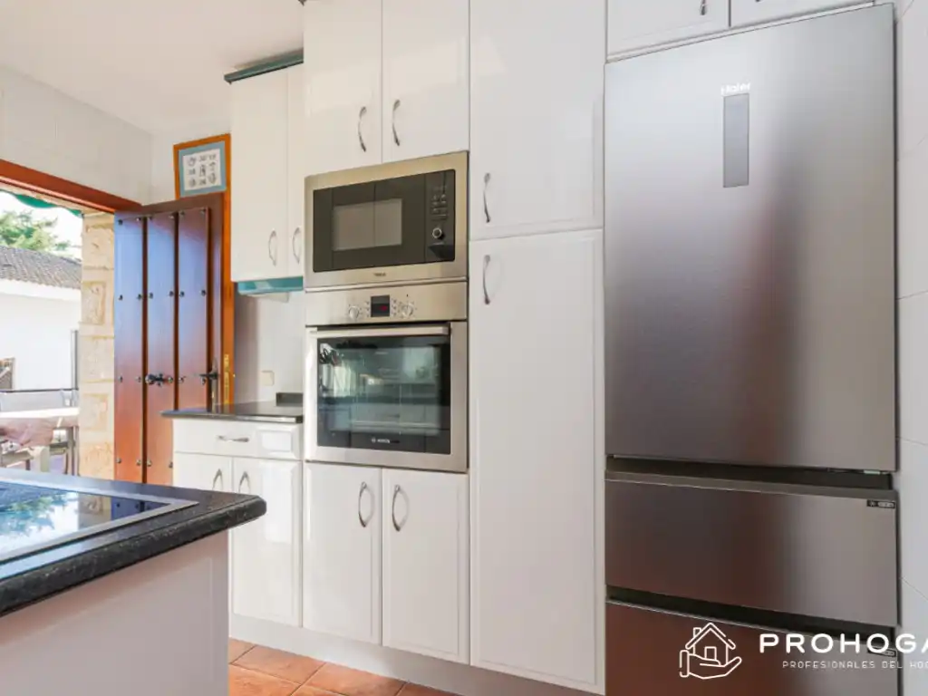 Cocina de Casa adosada en venta en Colmenar Viejo con Amueblado y Domótica