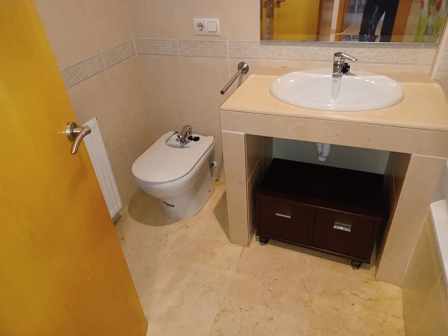 Baño de Planta baja en venta en Figueres con Calefacción, Trastero y Amueblado