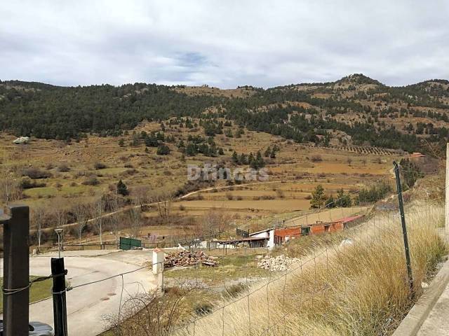 Terreno residencial en Venta en Calle Palacio en Linares de Mora