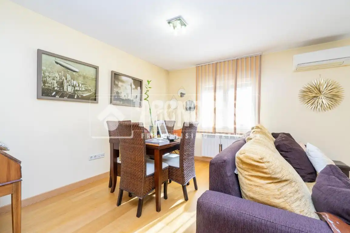 Wohnzimmer von Wohnung zum Verkauf in Colmenar Viejo mit Klimaanlage, Heizung und Balkon