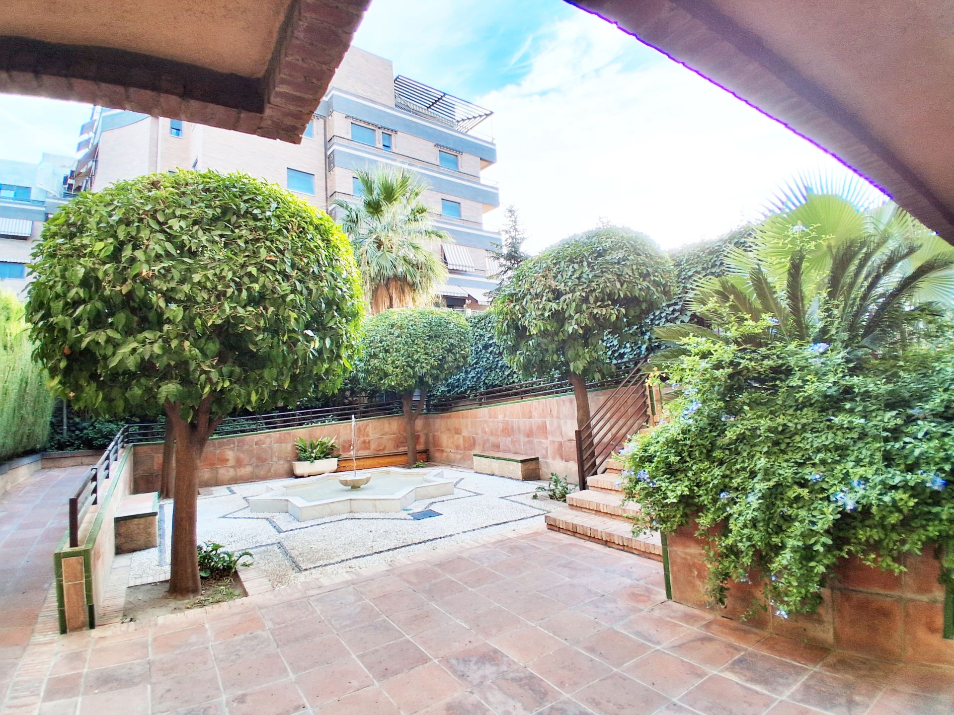 Garden of Flat to rent in  Granada Capital  with Air Conditioner, Heating and Private garden