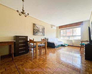 Living room of Flat for sale in Tudela  with Air Conditioner, Heating and Terrace