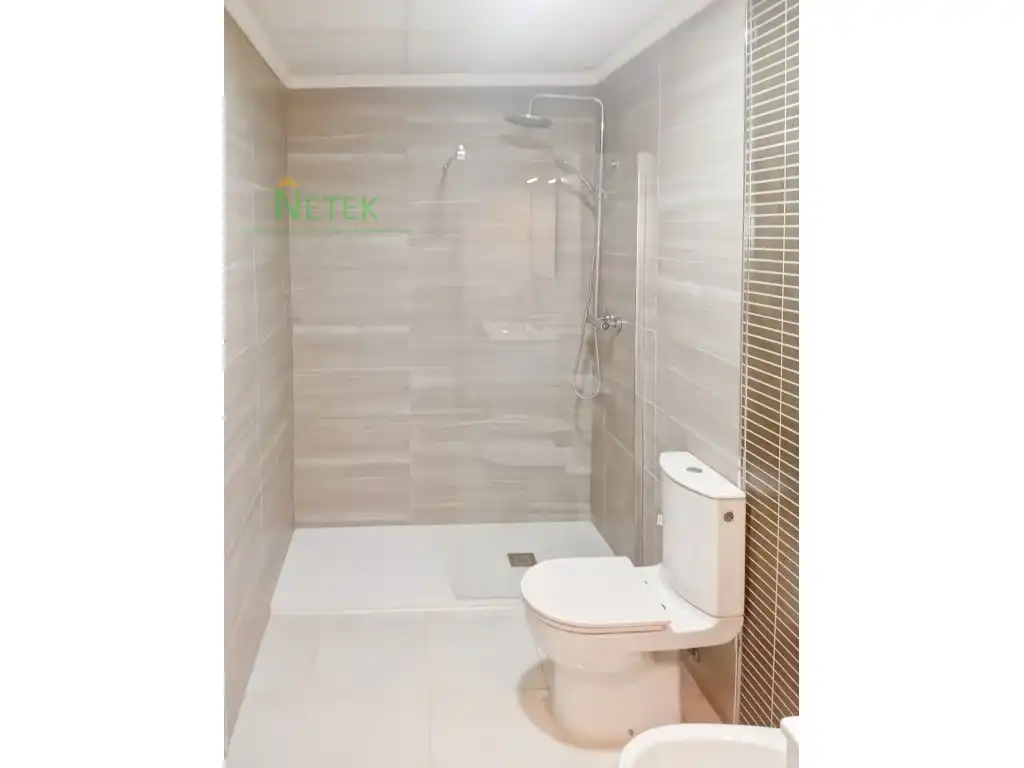 Baño de Planta baja en venta en Almoradí con Horno