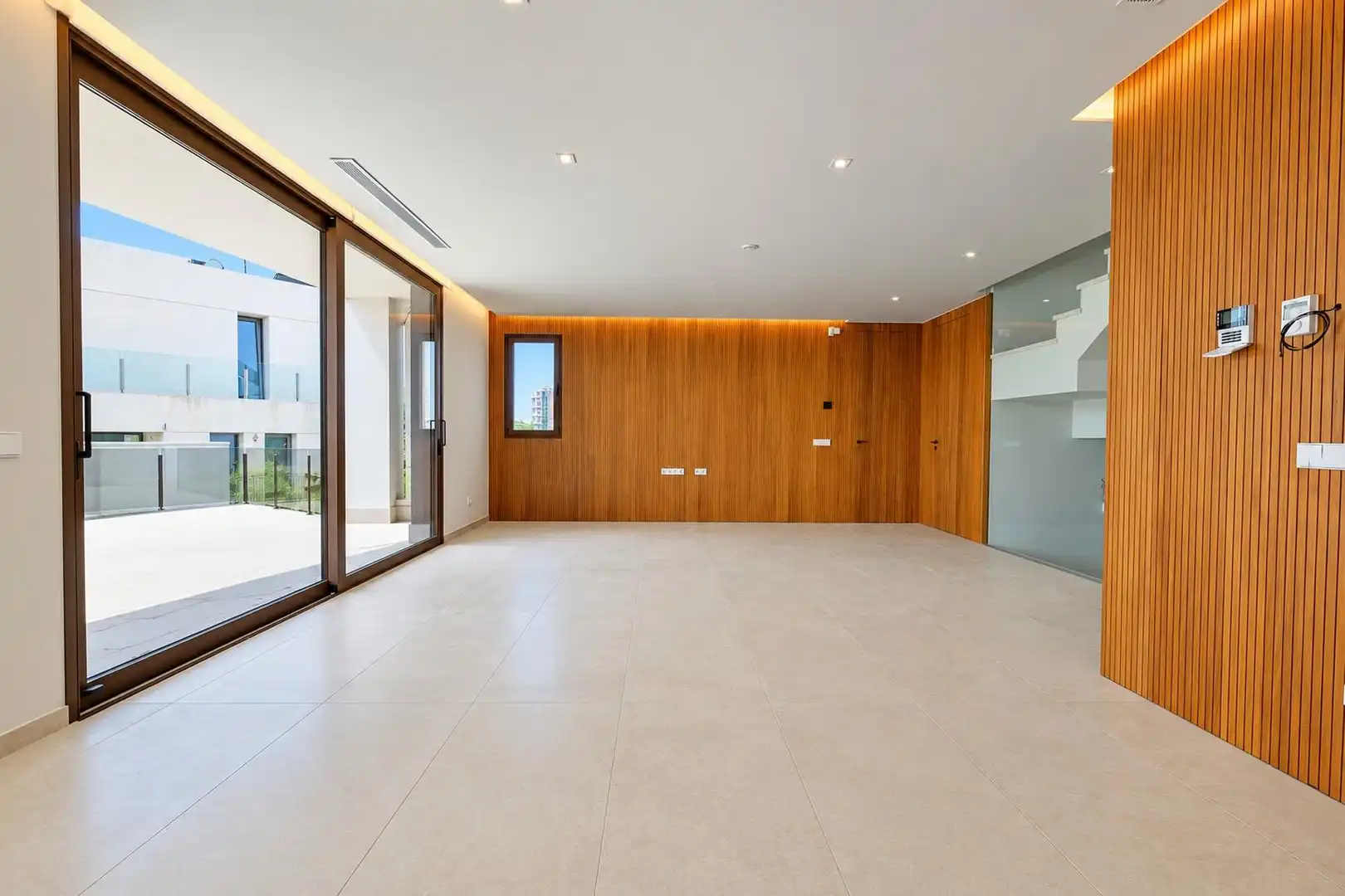 Chalet con piscina en venta en Marisol Park - Ortembach - Los Almendros, imagen 13
