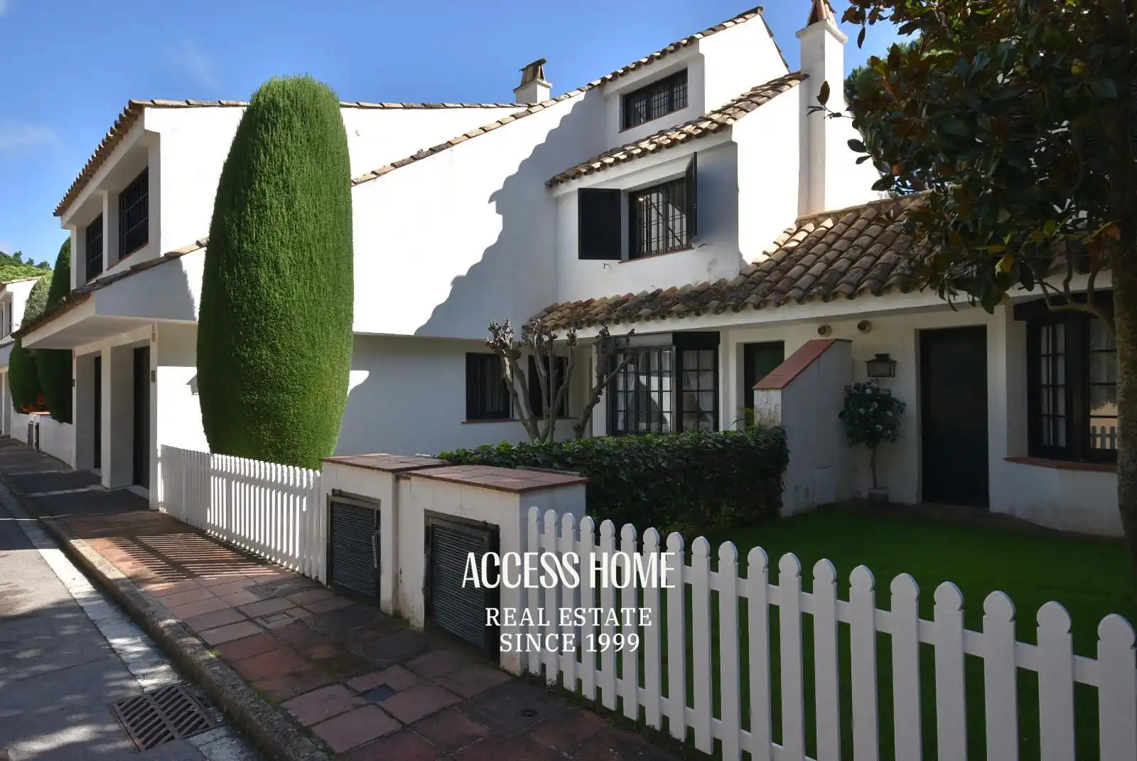Exterior view of Detached homes for rent in Sant Vicenç de Montalt  with Heating, Terrace and Swimming Pool