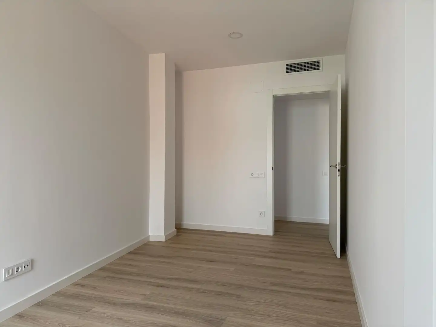 Dormitori de Pis de lloguer en Mollet del Vallès amb Aire condicionat, Calefacció i Parquet