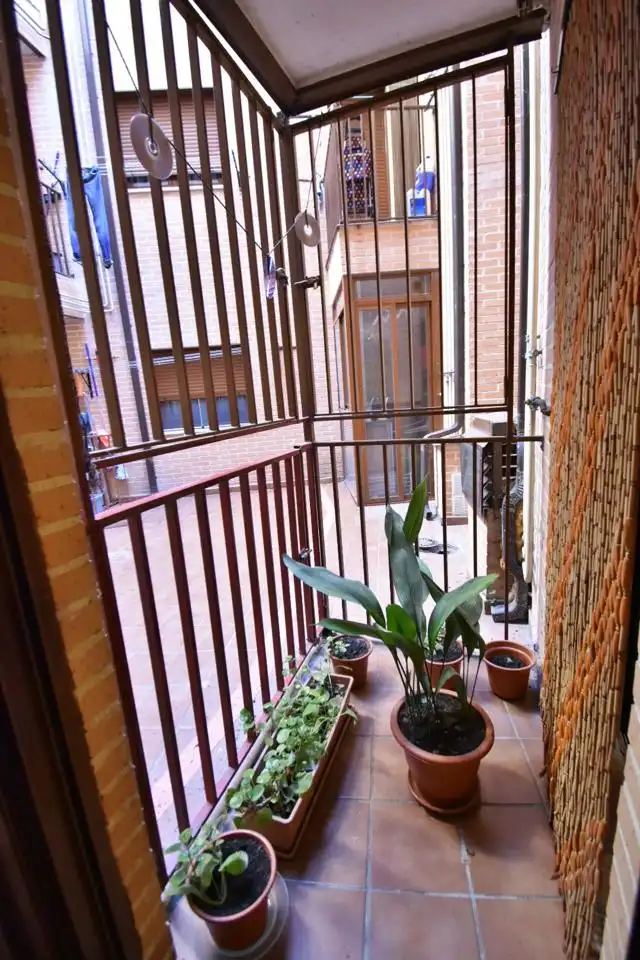 Terrassa de Planta baixa en venda en Olmedo amb Calefacció i Traster