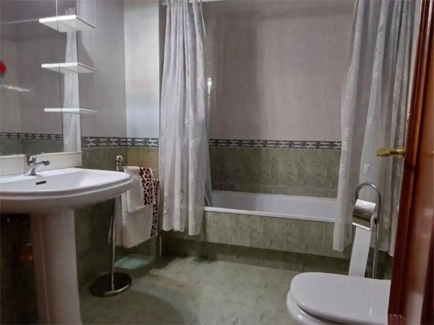 Baño de Piso en venta en Doña Mencía con Balcón
