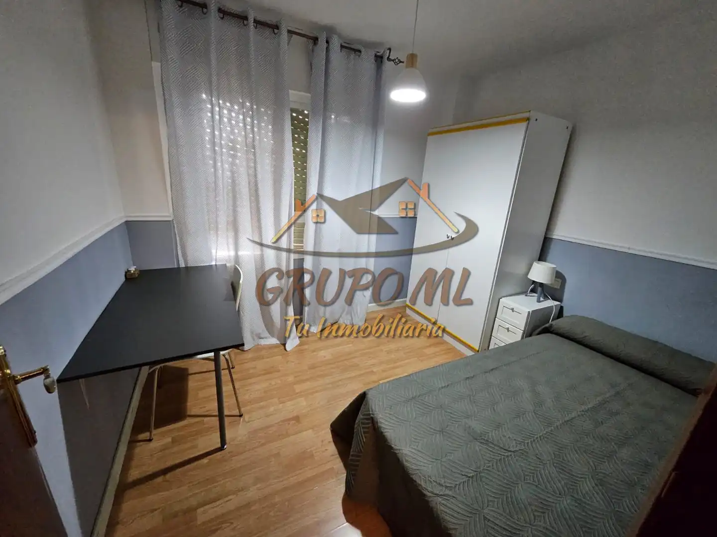Schlafzimmer von Wohnung zur Miete in Jaén mit Klimaanlage, Heizung und Möbliert