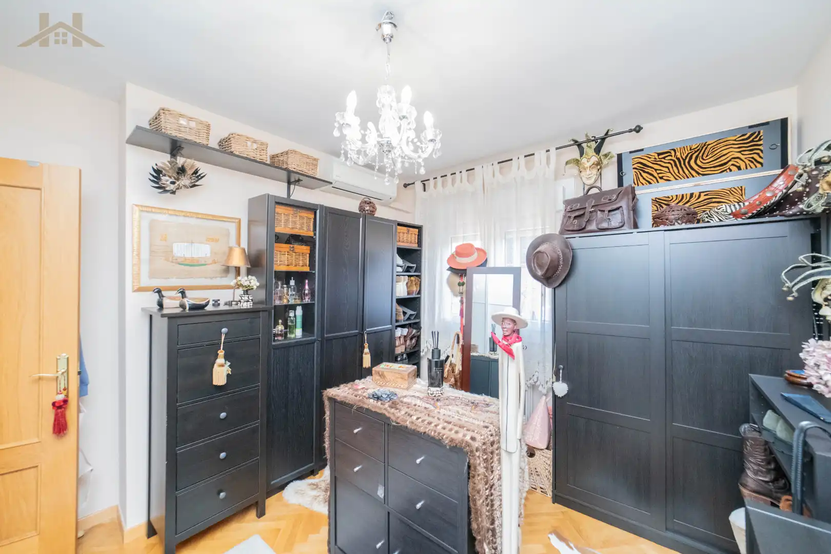 Bedroom of Detached homes for sale in Móstoles  with Air Conditioner, Heating and Private garden
