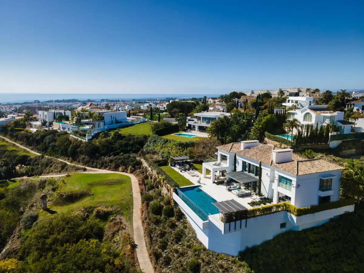 Chalet con terraza en venta en Calle Padierna 147, imagen 2