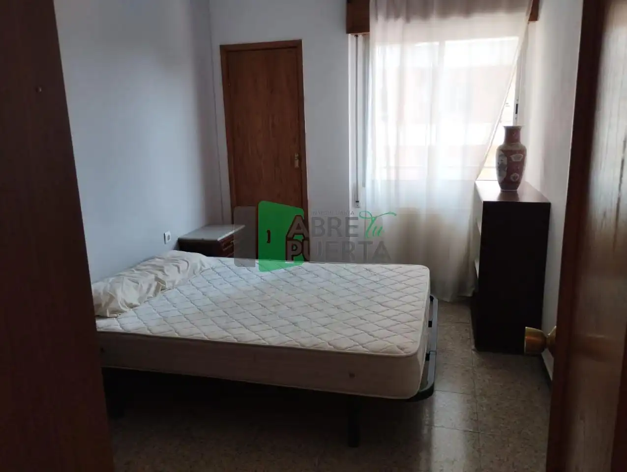 Habitación de Piso en venta en San Miguel de la Ribera con Calefacción, Trastero y Amueblado