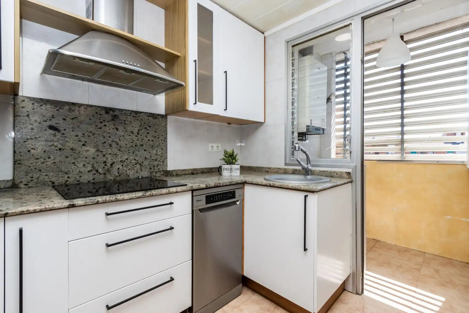 Kitchen of Flat for sale in Terrassa  with Heating