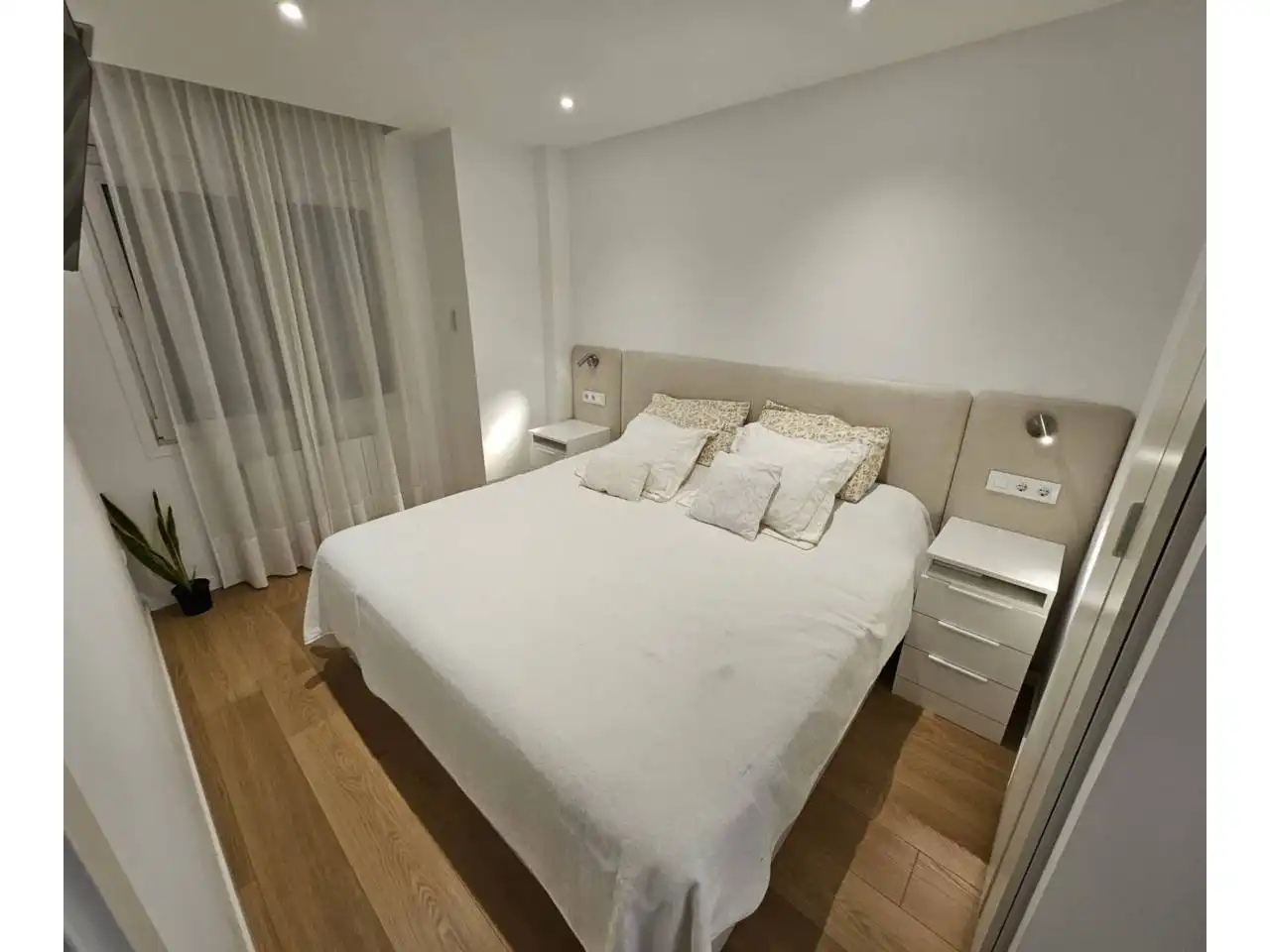 Flat with terrace for sale in Calle PROVENÇA, imagen 5