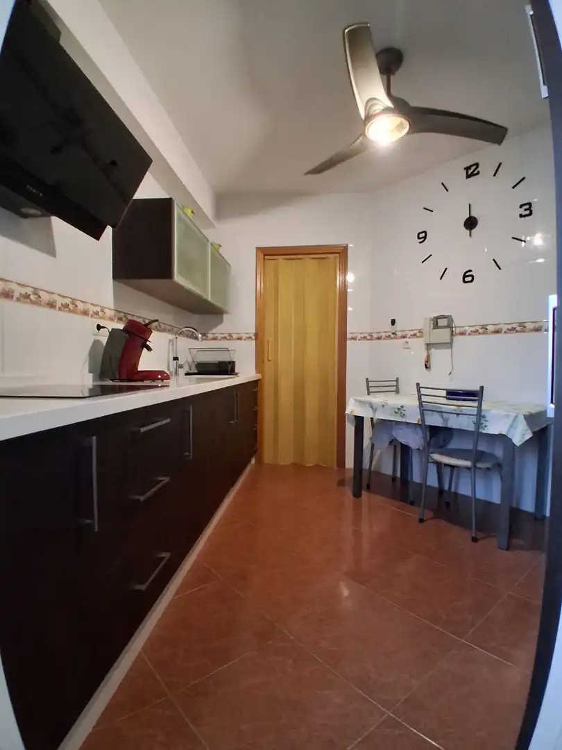 Cuina de Pis en venda en Roquetas de Mar amb Aire condicionat, Calefacció i Terrassa