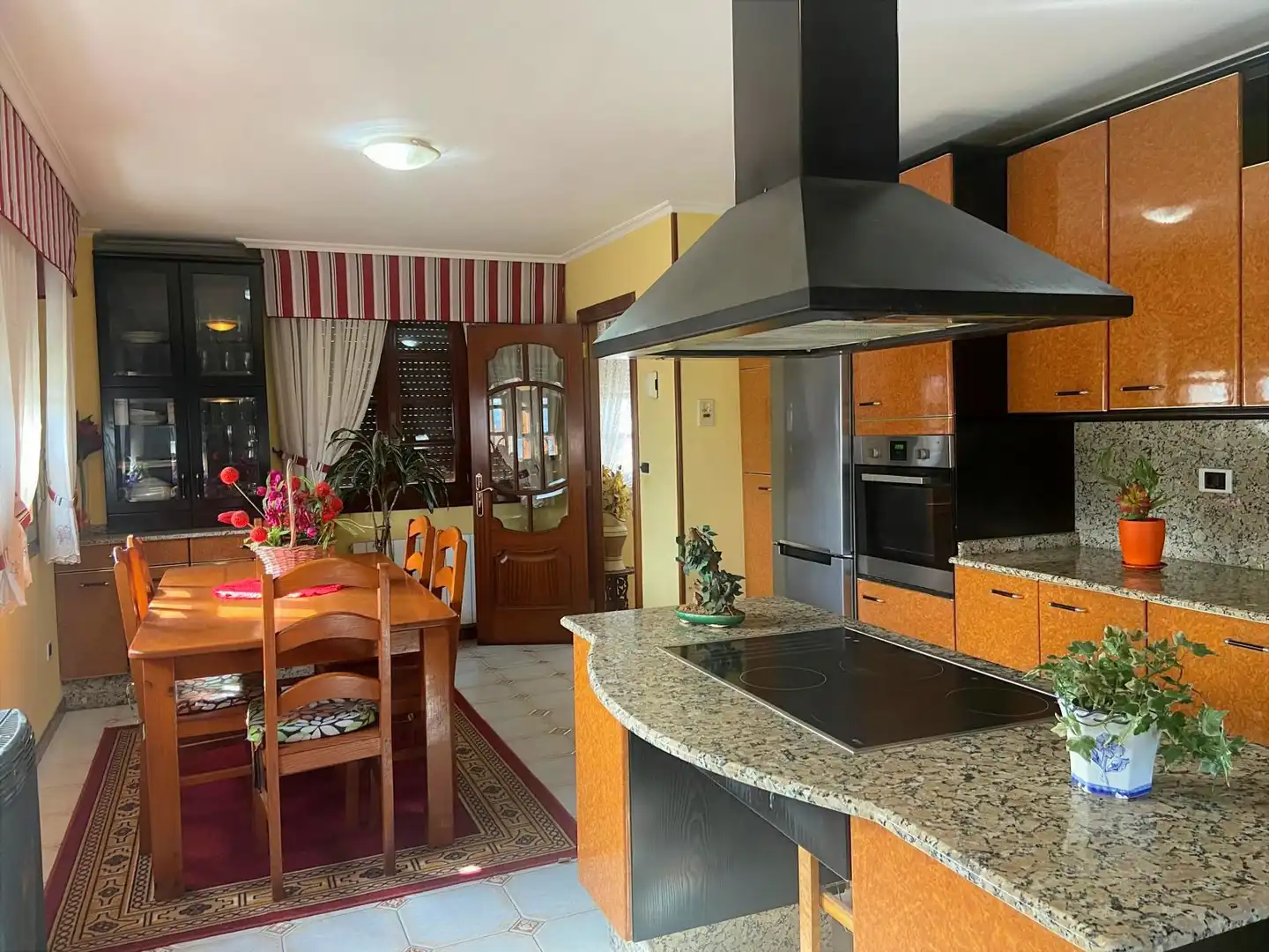 Cuina de Casa o xalet en venda en Moaña amb Moblat