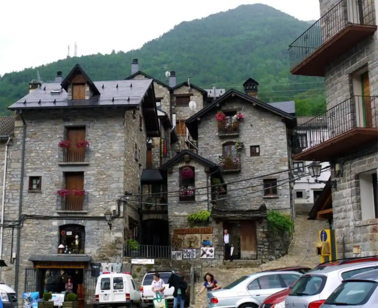 Vista exterior de Casa o chalet en venta en Torla - Ordesa con Balcón